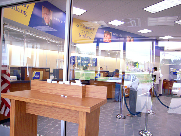 Take your bank from transaction to interaction with digital signage.